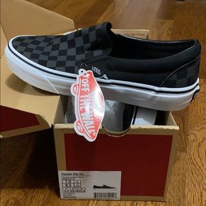NWT Vans classic slip on
